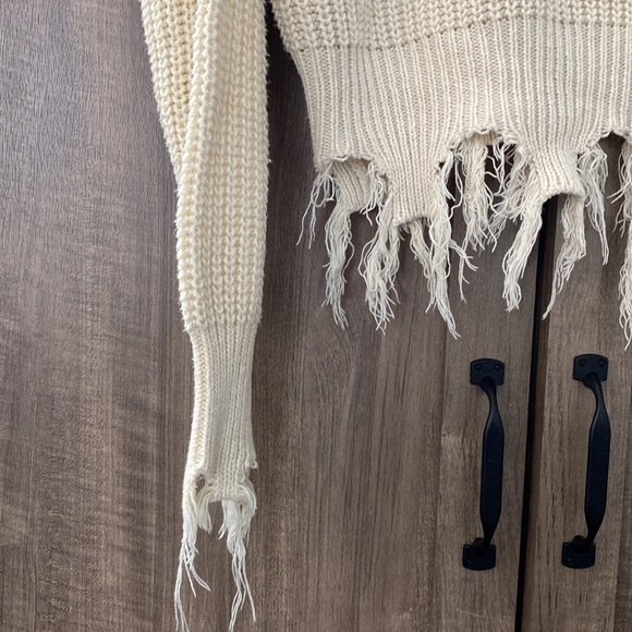 DAYTRIP Cotton Blend Distressed Trim Sweater Women’s Size Small - Picture 13 of 15